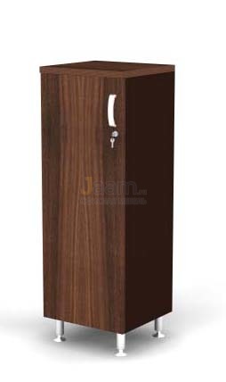 Мебель для персонала Шкаф закрытый 3-ур. с L-дверью BR81.0308